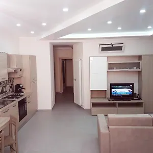 Street House Appartement