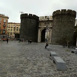 Apartment La Dimora Aragonese, Naples